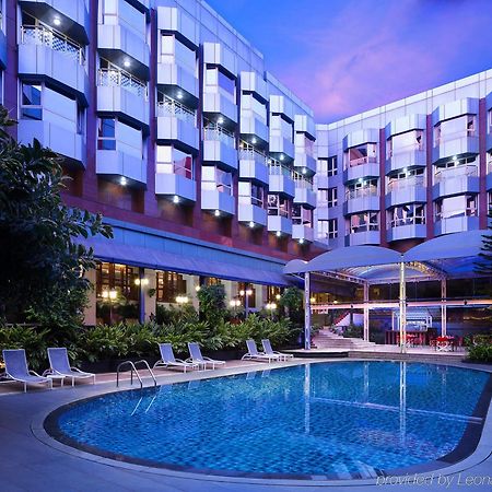 Le Meridien Бангалор Экстерьер фото