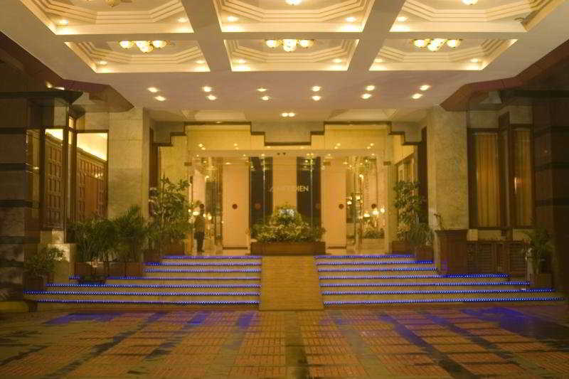 Le Meridien Бангалор Экстерьер фото