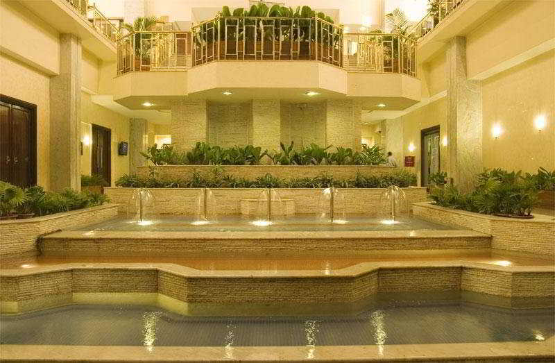 Le Meridien Бангалор Экстерьер фото