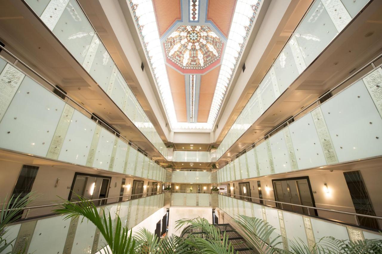 Le Meridien Бангалор Экстерьер фото